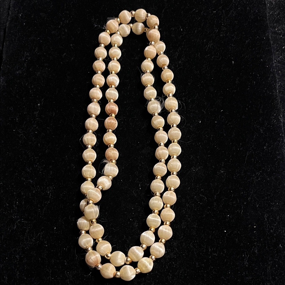 Elegant Cream Beaded Necklace 14”
